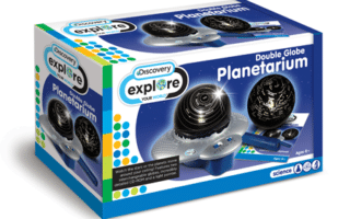 A box for the Discovery Explore Double Globe Planetarium, featuring an image of the toy planetarium, stars, and a projected sky. The packaging is blue and white with colourful dots, and text highlights that it’s for ages 8+ and science-themed.